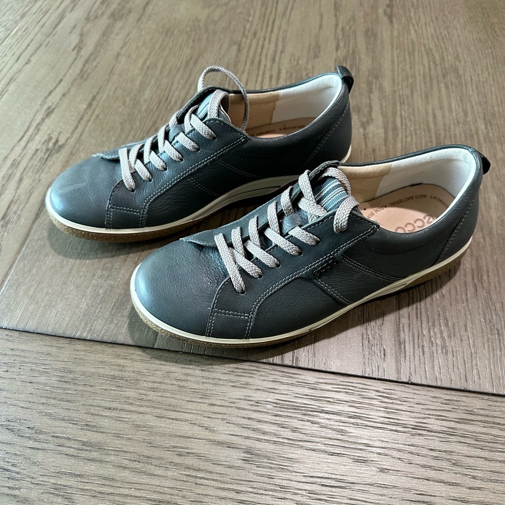 ECCO Chase Women’s Gray Leather Casual Comfort Sneakers Size 37 (6-6.5) - Picture 6 of 11